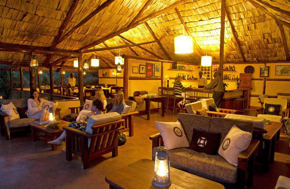 Sanctuary Gorilla Forest Camp Hotel Ntungamo  ภายนอก รูปภาพ